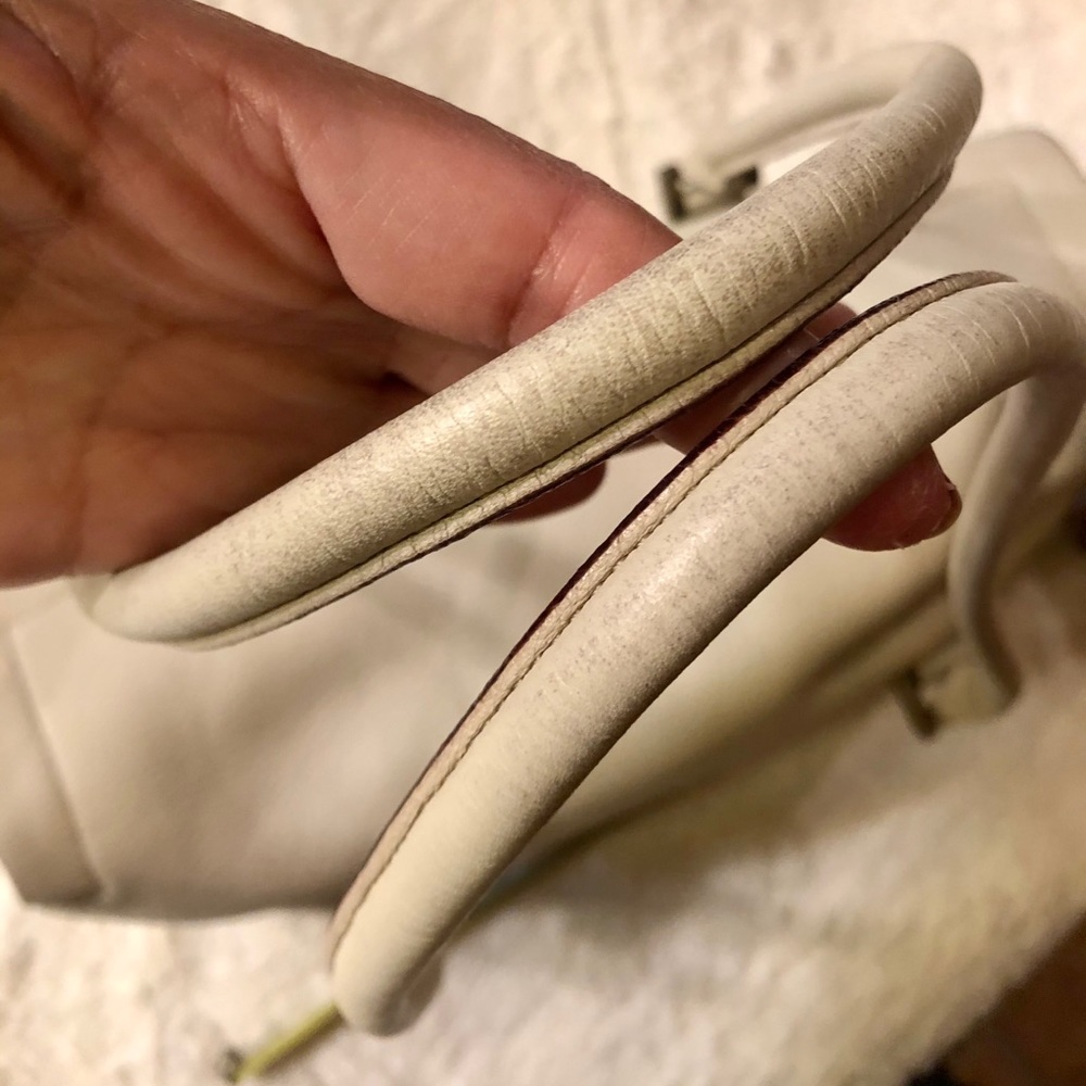 ✨S O L D✨ Ellen Tracy leather handbag - Picture 5 of 11